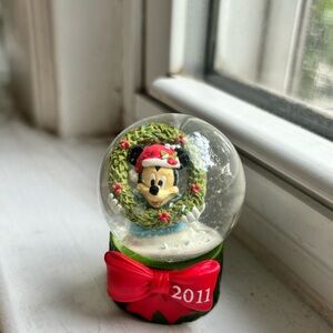 Vintage Mickey Christmas 2011 Snow Globe JC Penny